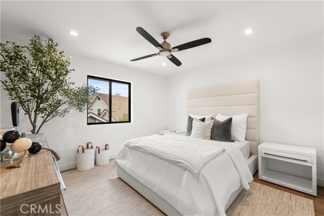 MLS #OC25231120 image #23