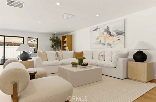 MLS #OC25231120 image #3