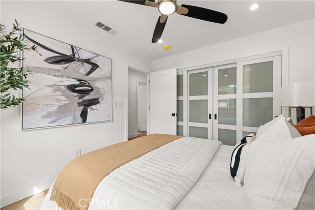 MLS #OC25231120 image #32