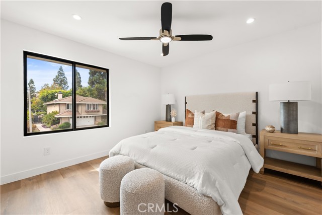 MLS #OC25231120 image #33