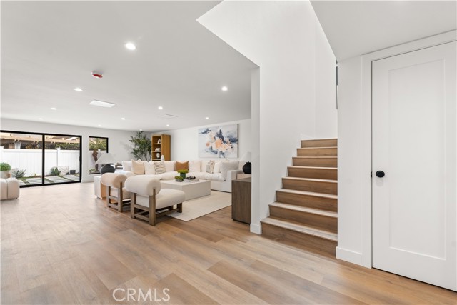 MLS #OC25231120 image #5