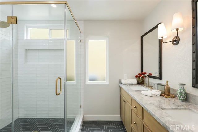 MLS #OC25231221 image #17