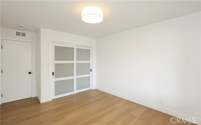 MLS #OC25231221 image #21