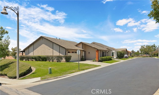 MLS #OC25231221 image #36