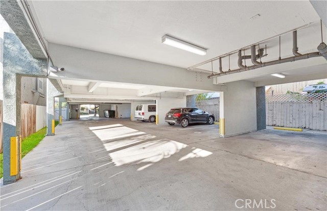 MLS #OC25231379 image #5