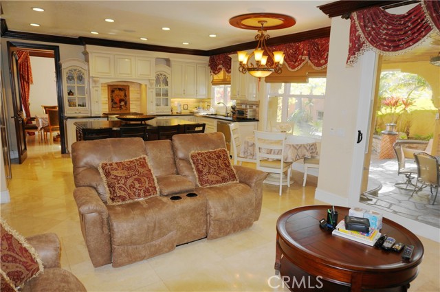 MLS #OC25231416 image #12