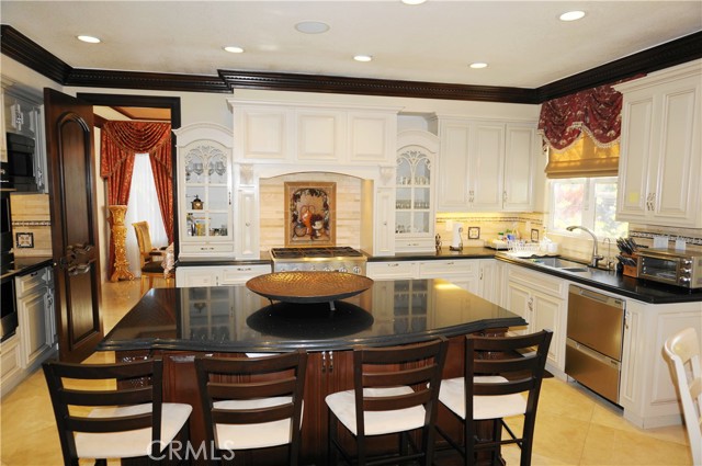 MLS #OC25231416 image #15