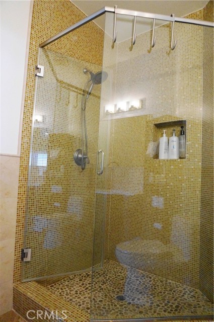 MLS #OC25231416 image #34