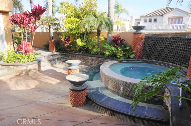 MLS #OC25231416 image #47