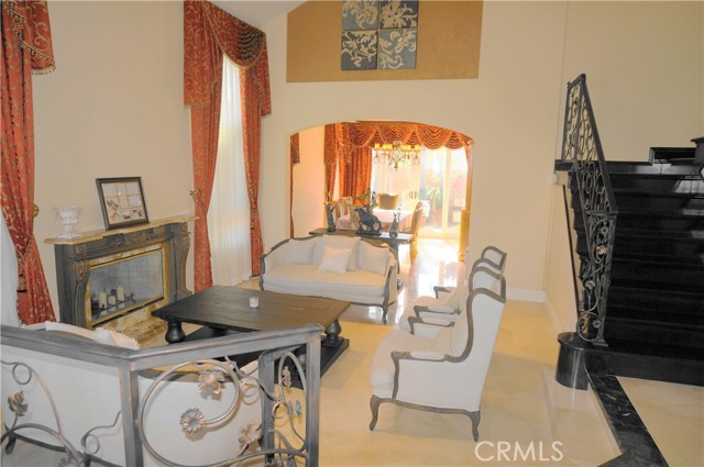 MLS #OC25231416 image #6