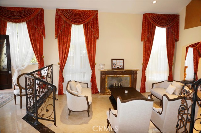 MLS #OC25231416 image #7