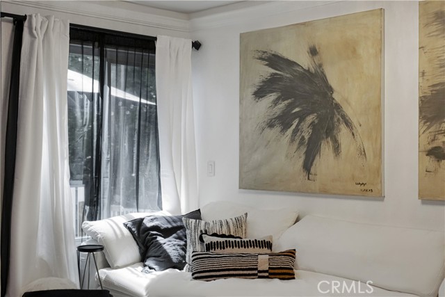 MLS #OC25231426 image #4