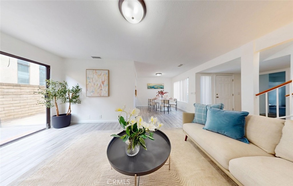 MLS #OC25231492 image #4