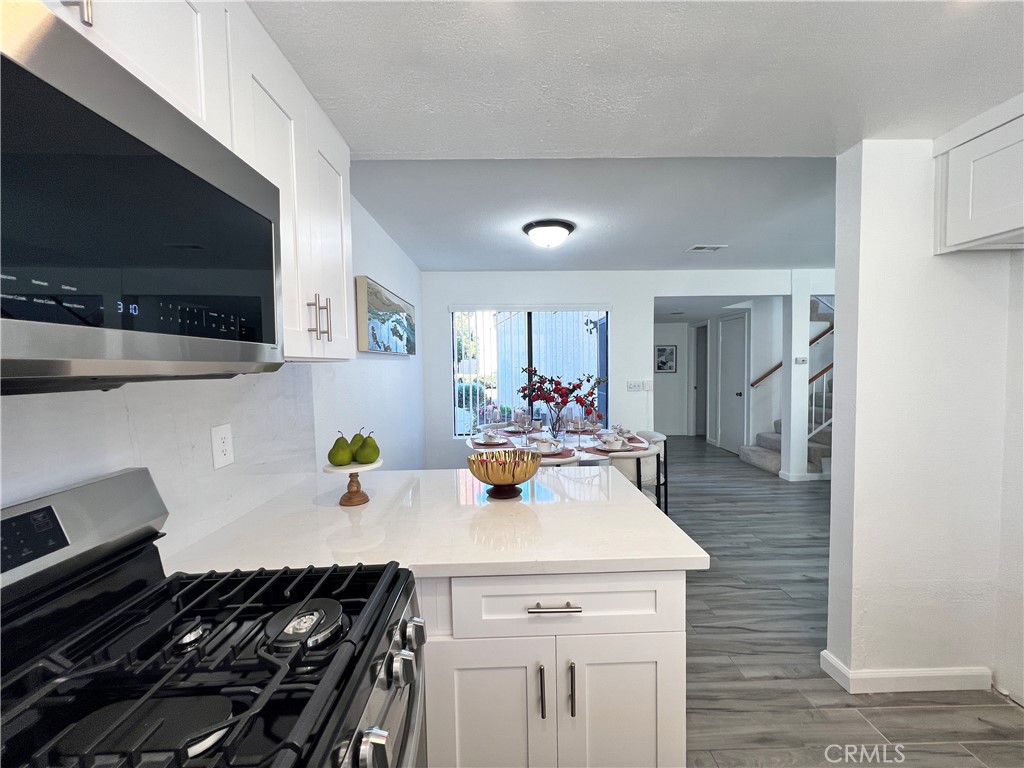 MLS #OC25231492 image #9