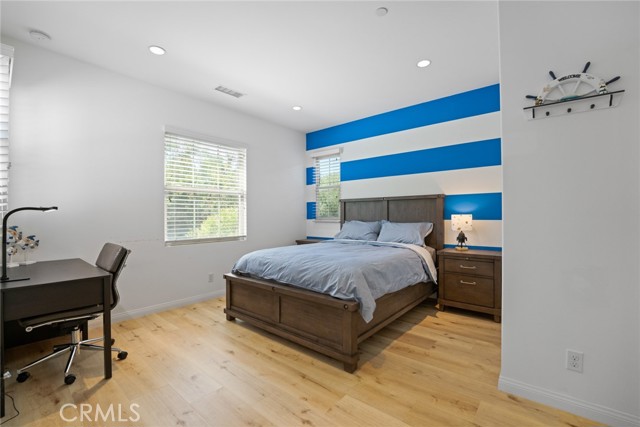 MLS #OC25231497 image #19