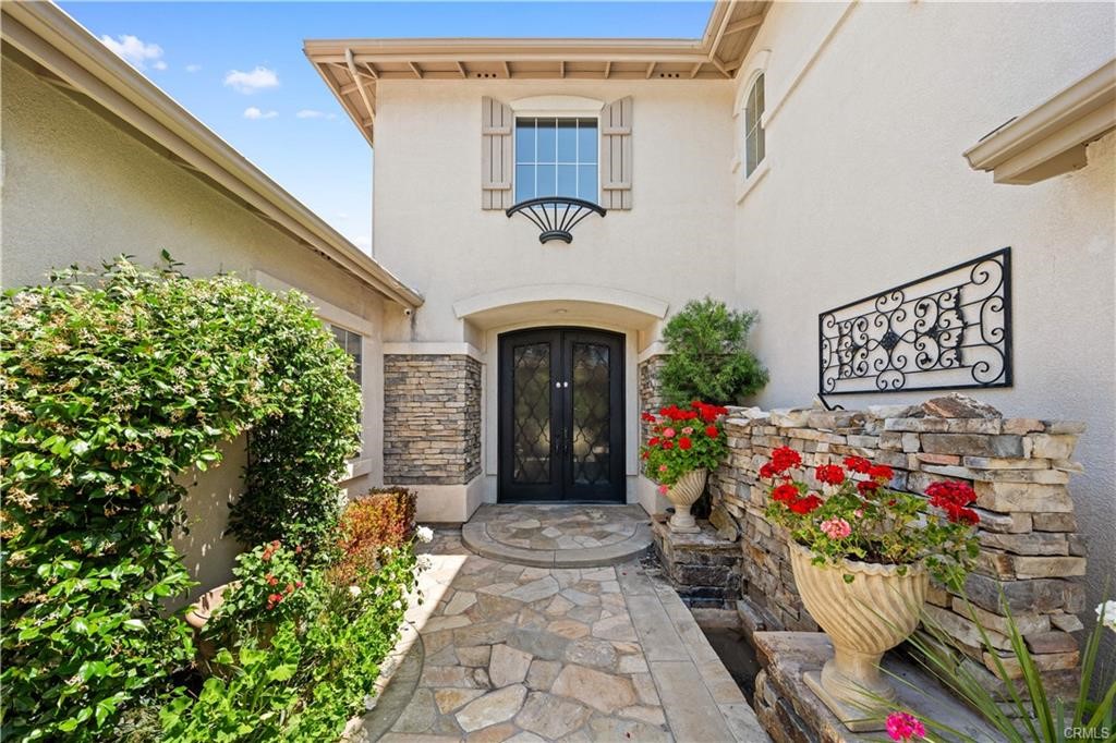 MLS #OC25231520 image #1