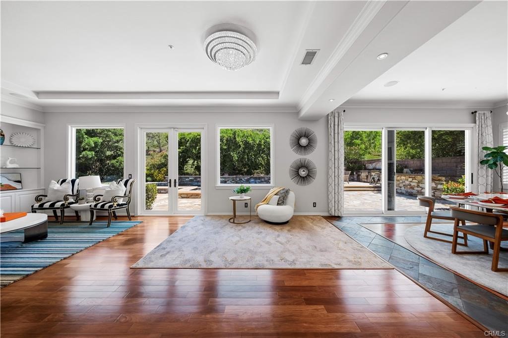 MLS #OC25231520 image #10