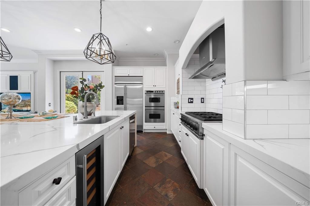 MLS #OC25231520 image #14