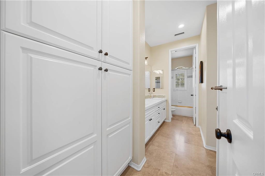 MLS #OC25231520 image #37