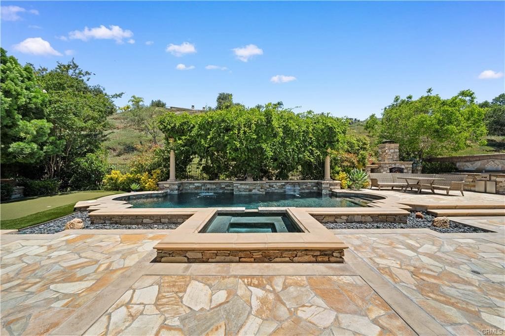 MLS #OC25231520 image #38