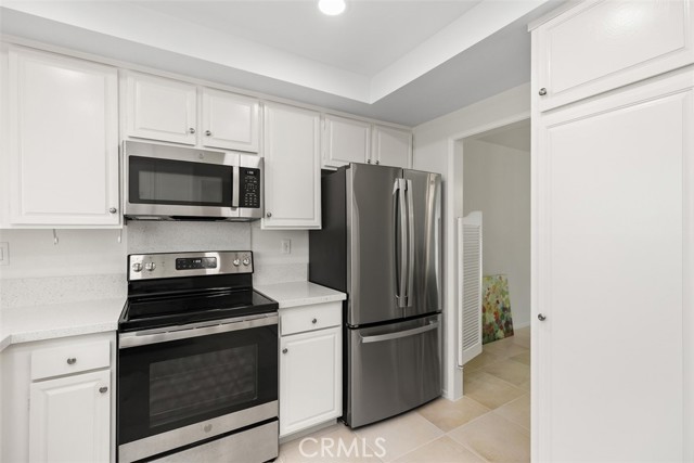 MLS #OC25231551 image #16