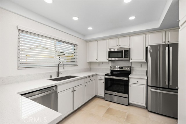 MLS #OC25231551 image #18