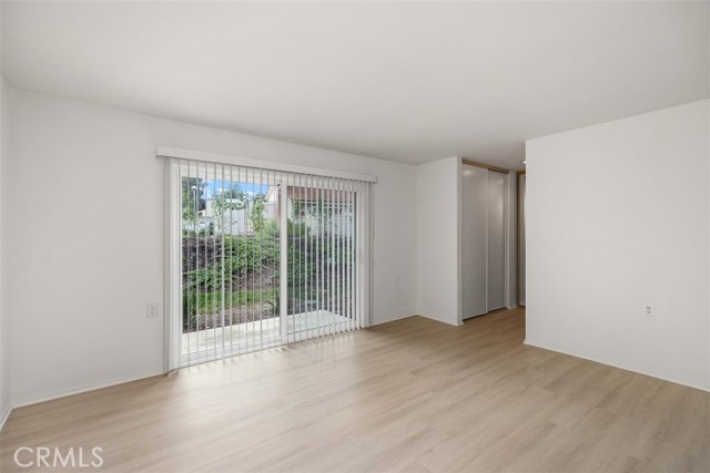 MLS #OC25231551 image #22