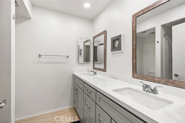 MLS #OC25231551 image #23