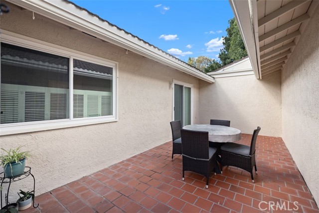 MLS #OC25231551 image #5