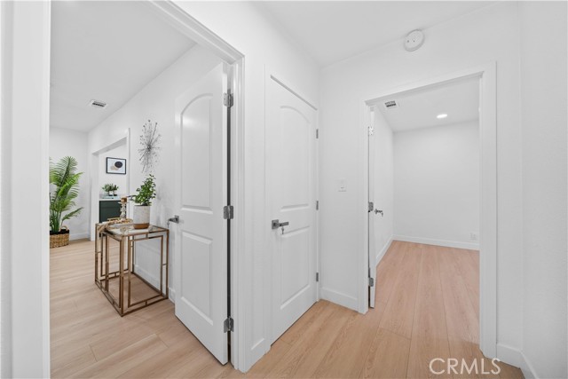 MLS #OC25231588 image #20