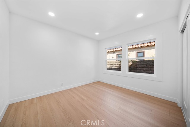 MLS #OC25231588 image #21