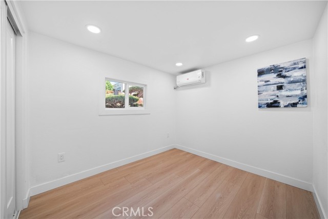 MLS #OC25231588 image #36