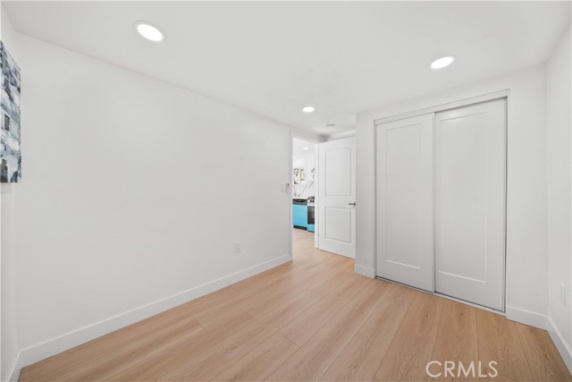 MLS #OC25231588 image #37