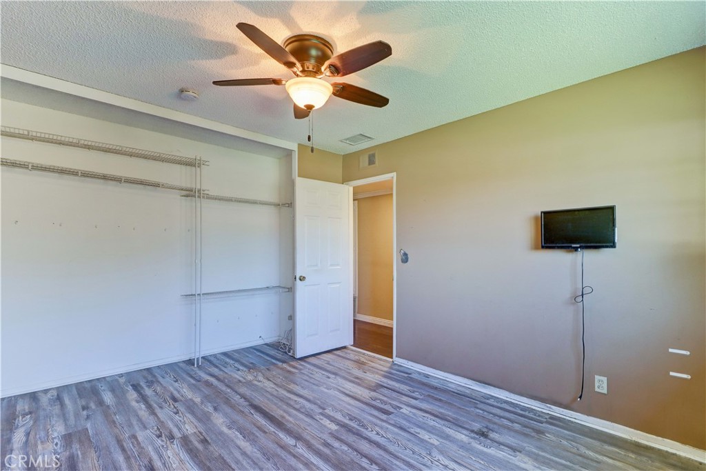 MLS #OC25231617 image #19