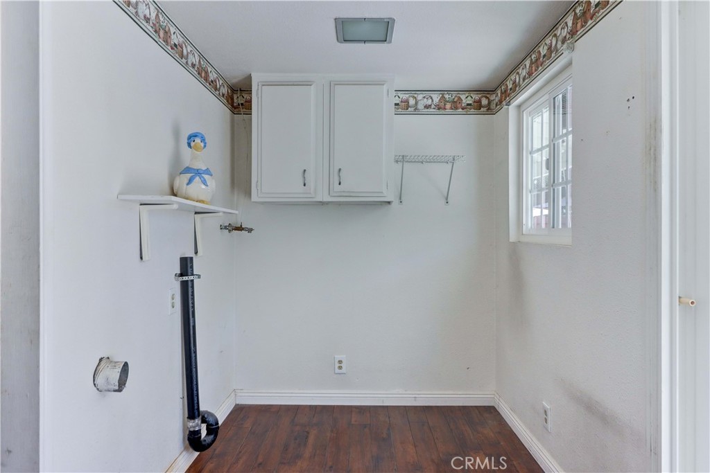 MLS #OC25231617 image #38