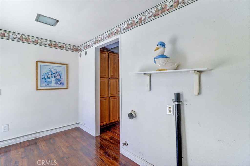 MLS #OC25231617 image #40