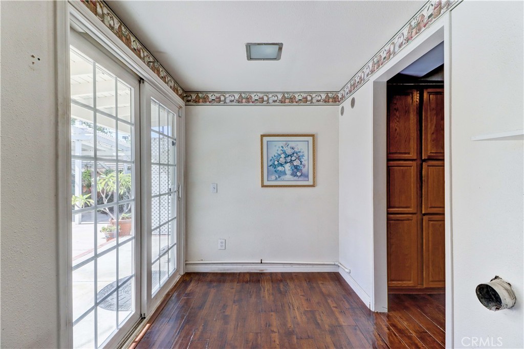 MLS #OC25231617 image #41