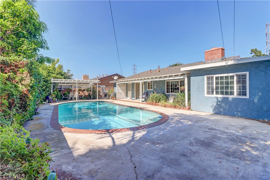 MLS #OC25231617 image #42