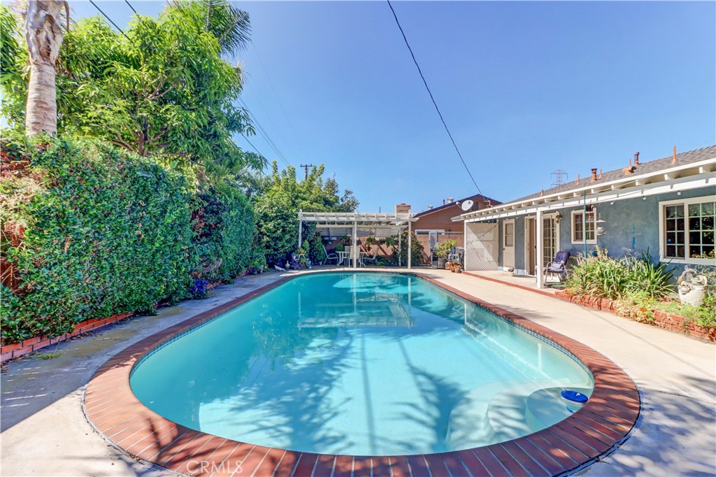 MLS #OC25231617 image #44