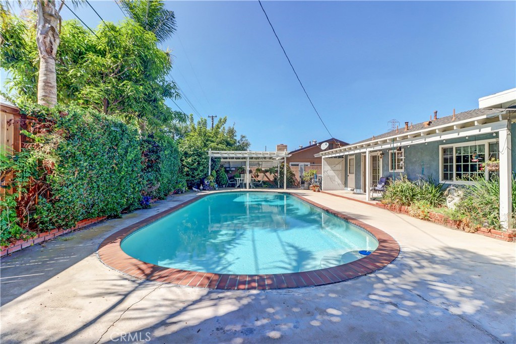 MLS #OC25231617 image #45