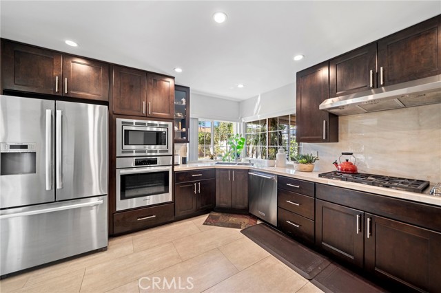 MLS #OC25231708 image #11