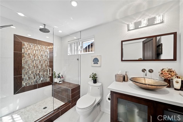 MLS #OC25231708 image #18