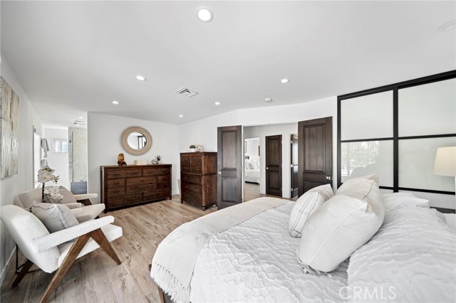 MLS #OC25231708 image #26