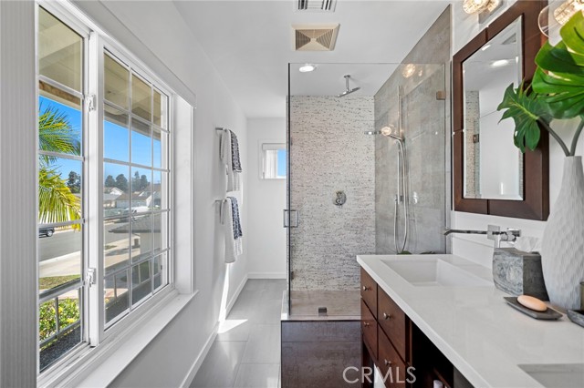 MLS #OC25231708 image #29