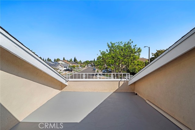 MLS #OC25231708 image #30