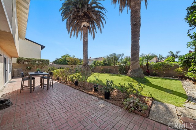 MLS #OC25231708 image #33