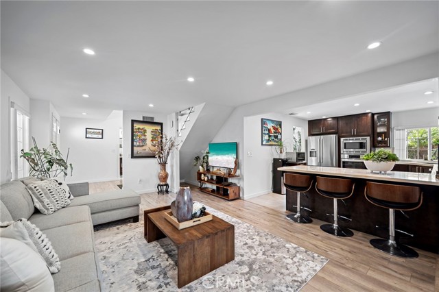 MLS #OC25231708 image #6