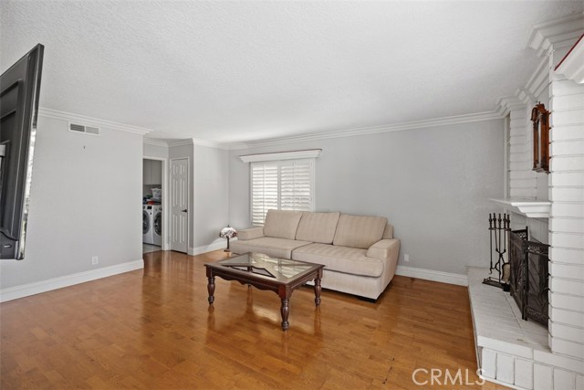 MLS #OC25231875 image #13