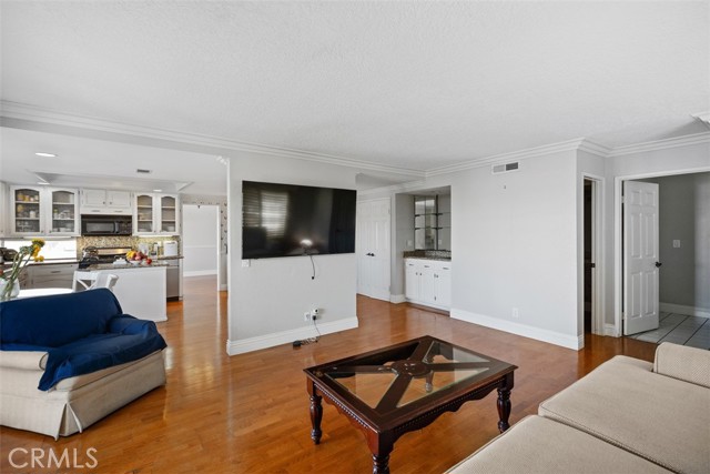 MLS #OC25231875 image #14