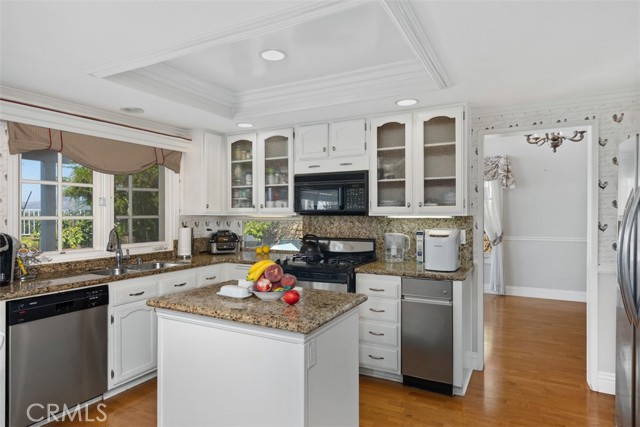 MLS #OC25231875 image #8